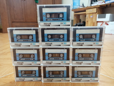 Băng Maxell LN 90 phút màu xanh huyền thoại