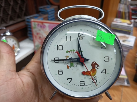 Đồng hồ con gà Mã Q11