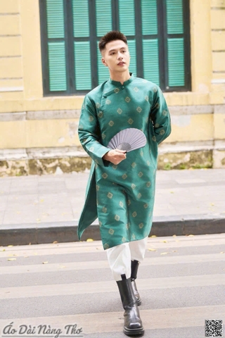 Áo Dài Nam Gấm Xanh Cổ Vịt Họa Tiết Nhí Thanh Lịch