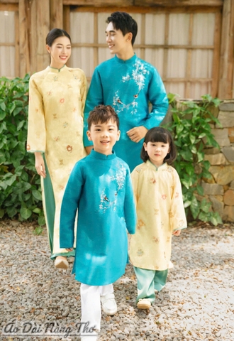 Áo Dài Cách Tân Gia Đình Lụa Vàng & Tafta Xanh Thêu