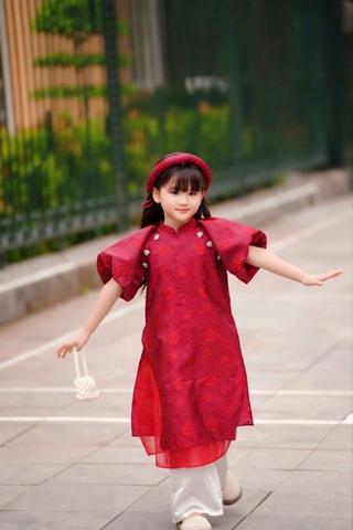 Áo Dài Bé Gái Gấm Xốp Đỏ Tay Phồng