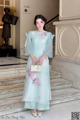 Áo Dài Cách Tân Voan Xanh Tay Lỡ Đáng Yêu