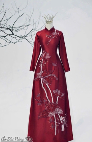 Áo Dài Bà Sui Lụa Đỏ Họa Tiết Hoa Sen Sang Trọng