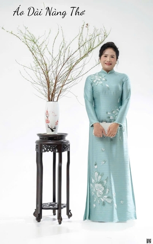 Áo Dài Bà Sui Lụa Xanh Cổ Bâu Đính Họa Tiết Hoa Ngọt Ngào