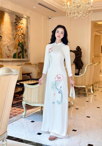 Áo Dài Truyền Thống Vải Lụa Thêu Hoa Sen Nền Nã