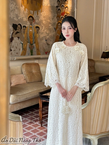 Áo Dài Cách Tân Ren Kem Tay Loe Dáng Suông