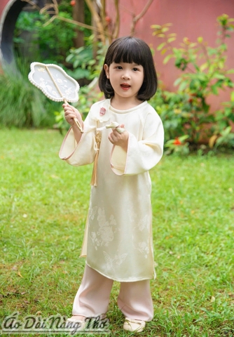 Áo Dài Bé Gái Gấm Kem Đính Hoa