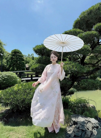 Áo Dài Cách Tân Hồng Cổ Tròn Kèm Dây Tua