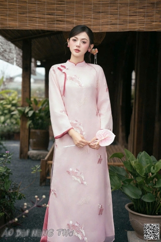 Áo Dài Cách Tân Lụa Họa Tiết Thêu Nền Hồng