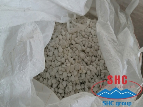 Shipment Of White Pebble For Export