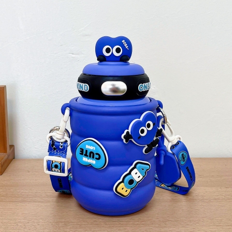 Bình giữ nhiệt Boba dễ thương có giây đeo dung tích lớn 800ml tặng kèm túi đựng bình CH-8189