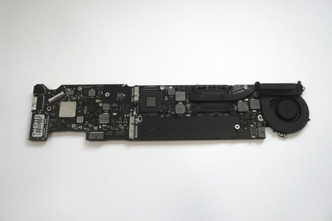 Mainboard Apple MacBook Air 13 / A1466 / I5 / 1.7GHz / 4GB