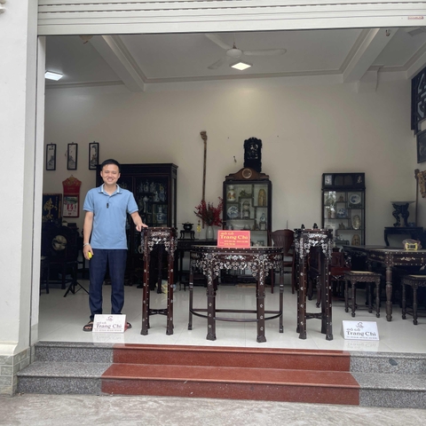 Kết Hợp Bàn Và Đôn Tròn Bày Đồ 1