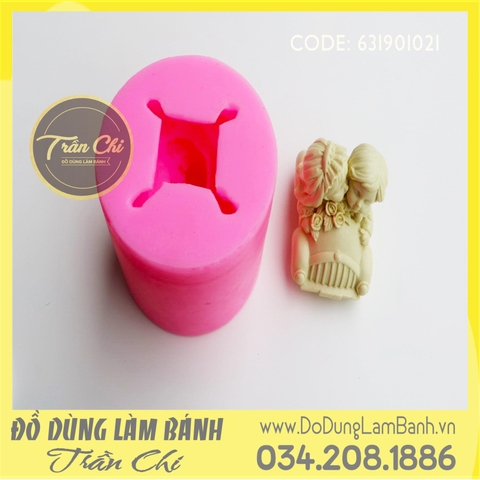 Khuôn silicone Cô dâu chú rể lái xe hoa