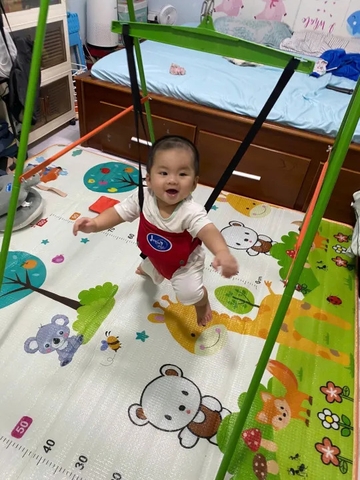 Trẻ em cần uống bao nhiêu nước trong ngày là đủ?