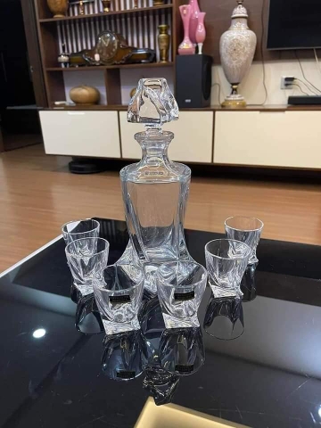 Bộ bình rượu 500ml + 6 cốc pha lê Bohemia Quadro 55ml - Sản xuất tại Séc