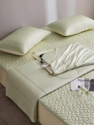 CHĂN BĂNG LẠNH MARKCROSS 2025