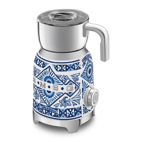 Máy đun sữa, socola SMEG MFF01DGBEU họa tiết Dolce&Gabbana xanh gốm