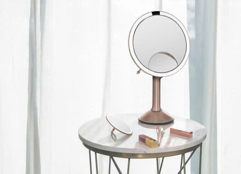 Gương trang điểm cảm biến Simplehuman ST3034