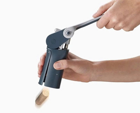 Dụng cụ mở rượu Joseph Joseph 20099 BarWise™ Compact Lever Corkscrew màu xanh
