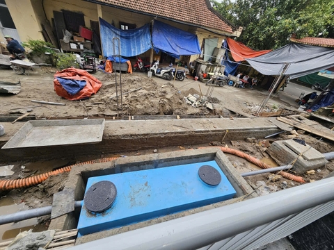 Bể tách mỡ trường học và bếp ăn công nghiệp chất lượng cao, bảo hành 5 năm