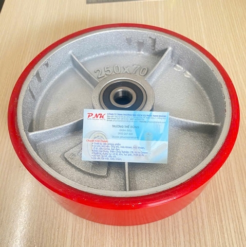 BÁNH XE PU GANG 250x70