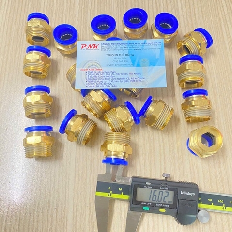 CÚT NỐI HƠI THẲNG REN NGOÀI THAU 27 ỐNG 16 PC 16-06