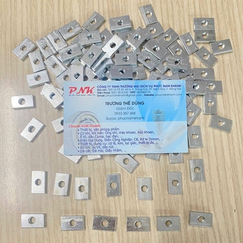 LONG ĐỀN CHỮ NHẬT MẠ KẼM M5 (10x16x3MM)