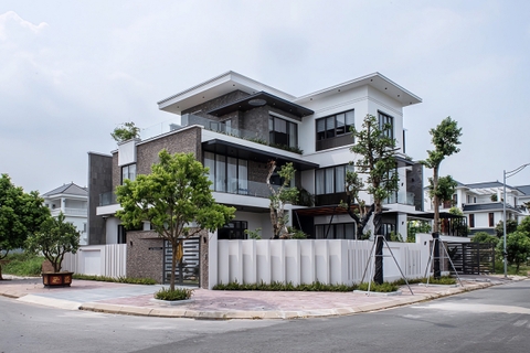 ĐÈN TRANG TRÍ NGOÀI TRỜI HIỆN ĐẠI - NÂNG TẦM KHÔNG GIAN SÂN VƯỜN VÀ MẶT TIỀN
