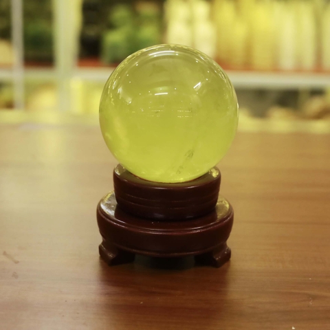 Quả cầu thạch anh vàng ĐK 8.2cm - 0.75kg-MTA420