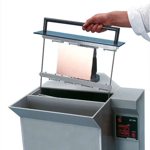 Lắp đặt chuyển giao hệ thống ăn mòn mạch in