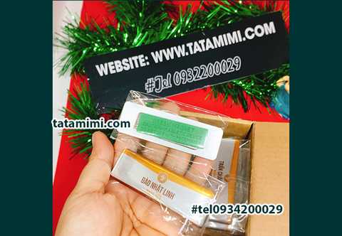 Thẻ đeo ngực mica khối văn phòng hay đặt hàng
