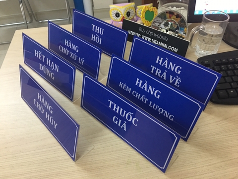 Nhận làm biển chức danh mọi vị trí và trên mọi chất liệu