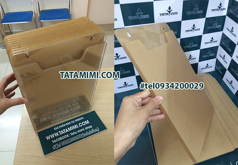 Kệ tờ rơi treo tường sản xuất bởi Tatamimi với độ tin cậy cao
