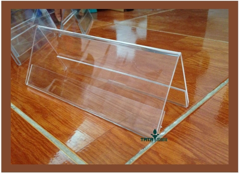 Biển chức danh chữ A uốn từ mica 2mm