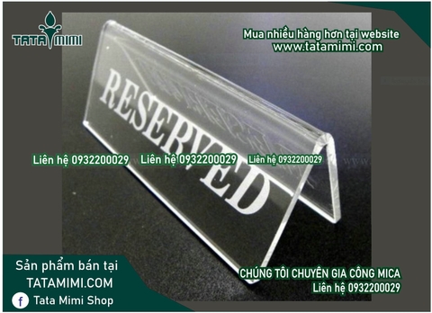 Bảng “reserved” làm từ các chất liệu