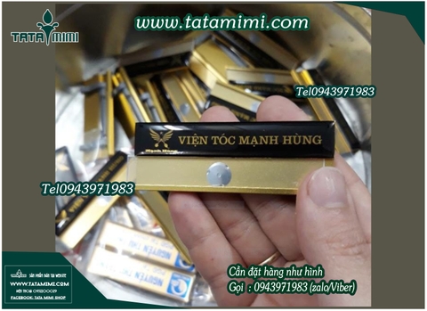 Biển tên nhân viên in trực tiếp gắn kim băng