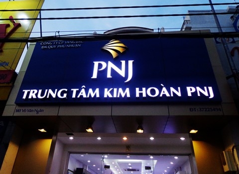 Chữ nổi quảng cáo lắp đặt nhanh