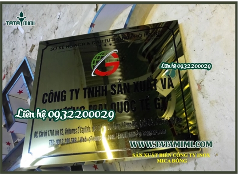 Bảng hiệu công ty từ inox màu vàng