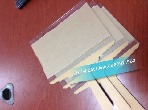 Biển đón sân bay rất cần thiết cho việc đón khách
