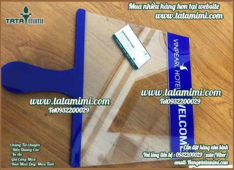 Biển đón sân bay khổ A4 với tay cầm các màu mica