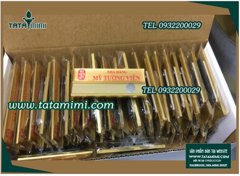 Thẻ tên nhân viên hít nam châm