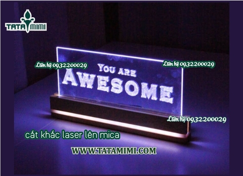 Khắc laser trên Mica