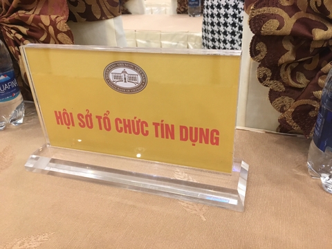Biển chức danh mẫu mã và kích thước theo yêu cầu