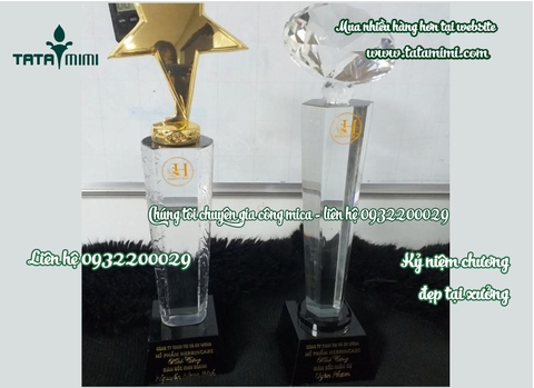 Cúp vinh danh mica cho dịp cuối năm