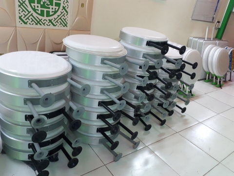Chuyên nhận làm các loại biển mica hút nổi quảng cáo