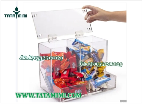 Kệ trưng bày sản phẩm được sản xuất bằng mica đẹp