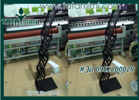 Kệ ziczac dạng đứng bằng sắt phủ sơn chống rỉ