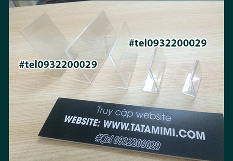 Kệ để bàn mica 2mm để tên