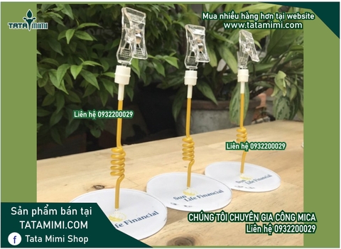 Kẹp mica để bàn có mấy màu đế
